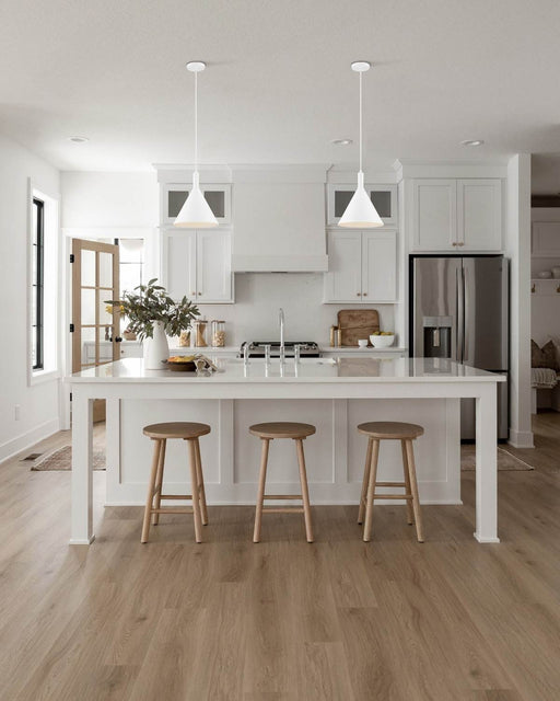 Pendant Nuvo 60-7138 Lightcap - 1 Light - Large Pendant Fixture - Matte White Finish Nuvo