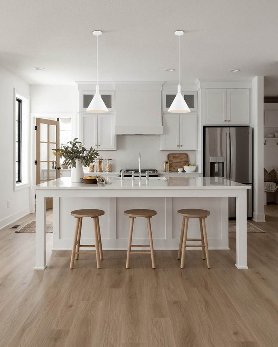 Pendant Nuvo 60-7138 Lightcap - 1 Light - Large Pendant Fixture - Matte White Finish Nuvo