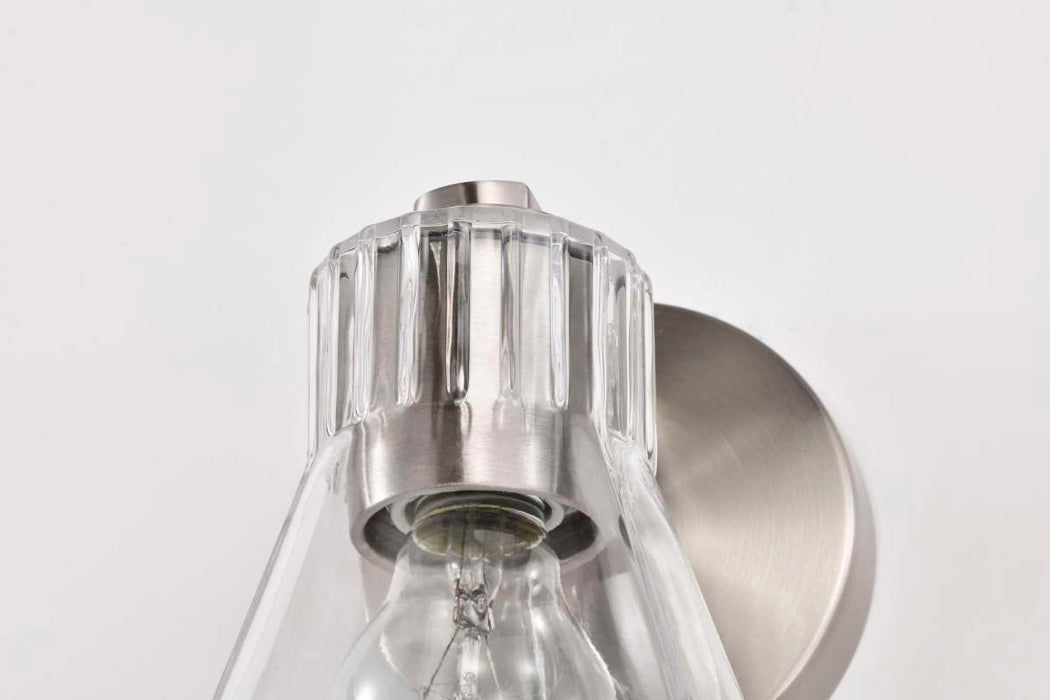 Vanity Nuvo 60-8331 Gianna - 1 Light Vanity - Brushed Nickel Finish - Clear Glass Nuvo