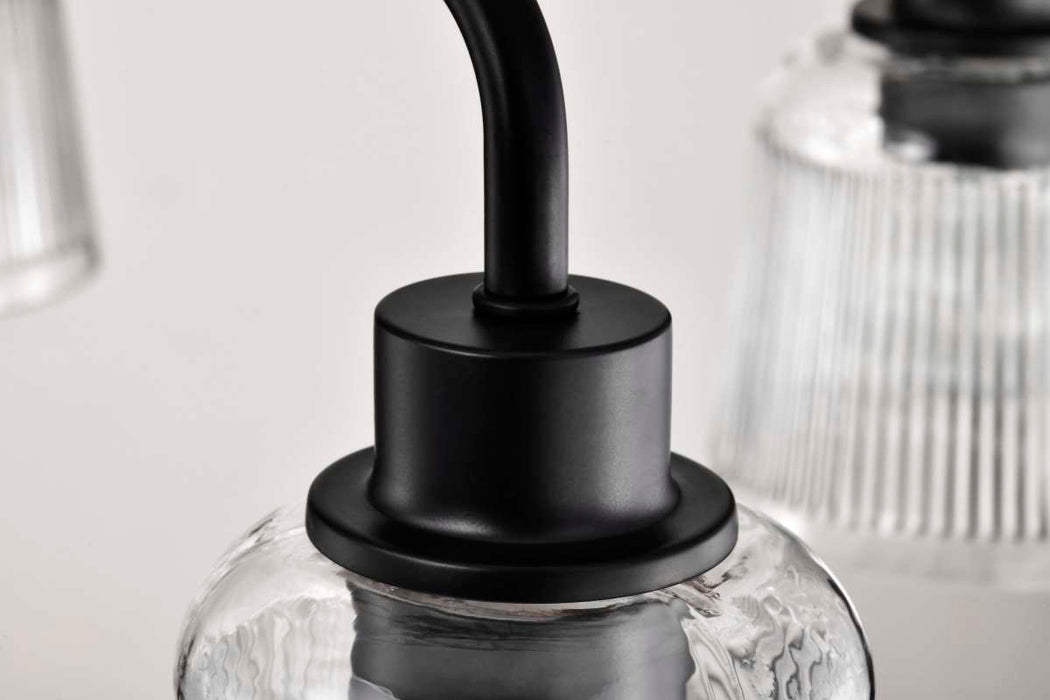 Chandelier Nuvo 60-8611 Grayson - 5 Light Chandelier - Matte Black Finish - Clear Ribbed Glass Nuvo