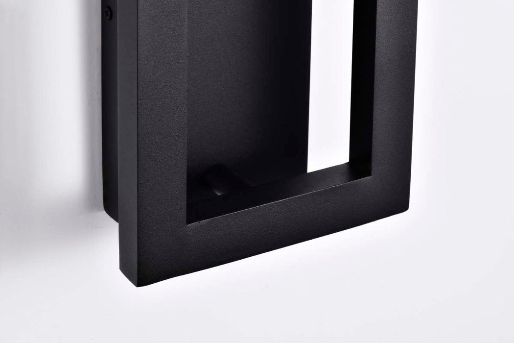 Sconce Nuvo 62-2302 Crew - 40 Watt - 19 Inch LED Outdoor Sconce - Sand Black Finish Nuvo