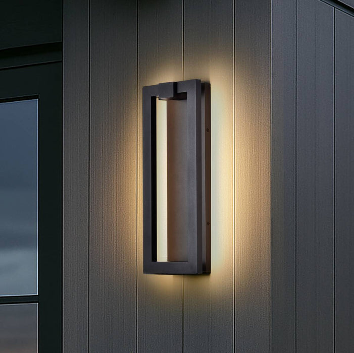 Sconce Nuvo 62-2302 Crew - 40 Watt - 19 Inch LED Outdoor Sconce - Sand Black Finish Nuvo
