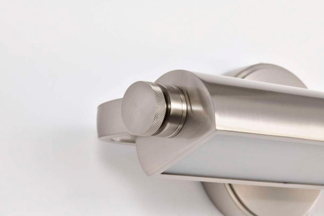 Vanity Nuvo 62-2351 Auden - 18 Inch LED Vanity - 3 CCT Selectable - Brushed Nickel Finish - Acrylic Lens Nuvo