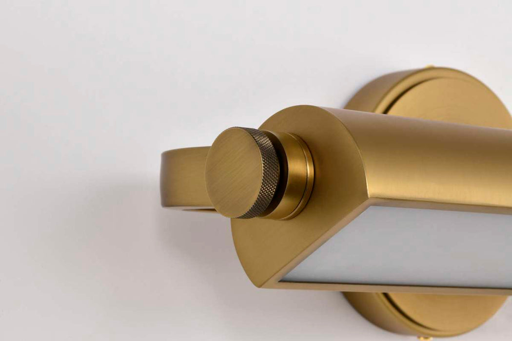 Vanity Nuvo 62-2352 Auden - 18 Inch LED Vanity - 3 CCT Selectable - Vintage Brass Finish - Acrylic Lens Nuvo
