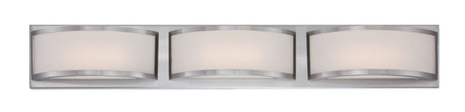 Vanity Nuvo 62-319 Mercer - (3) LED Wall Sconce - Frosted Glass - Brushed Nickel Finish Nuvo