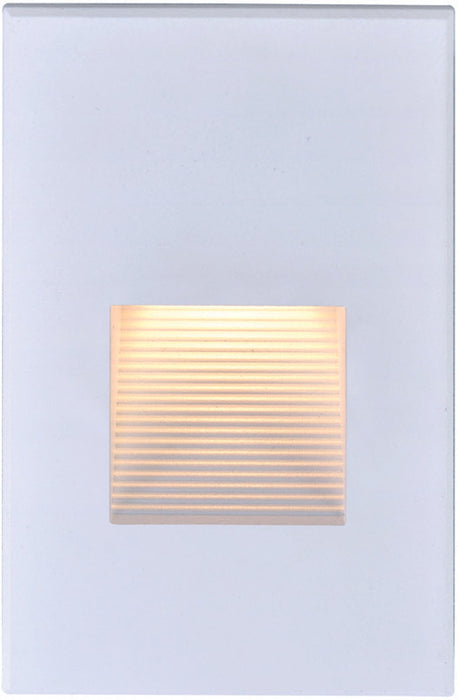 Step Light Nuvo 65-405 LED Vertical Step Light - 3W - White Finish - 120V Nuvo