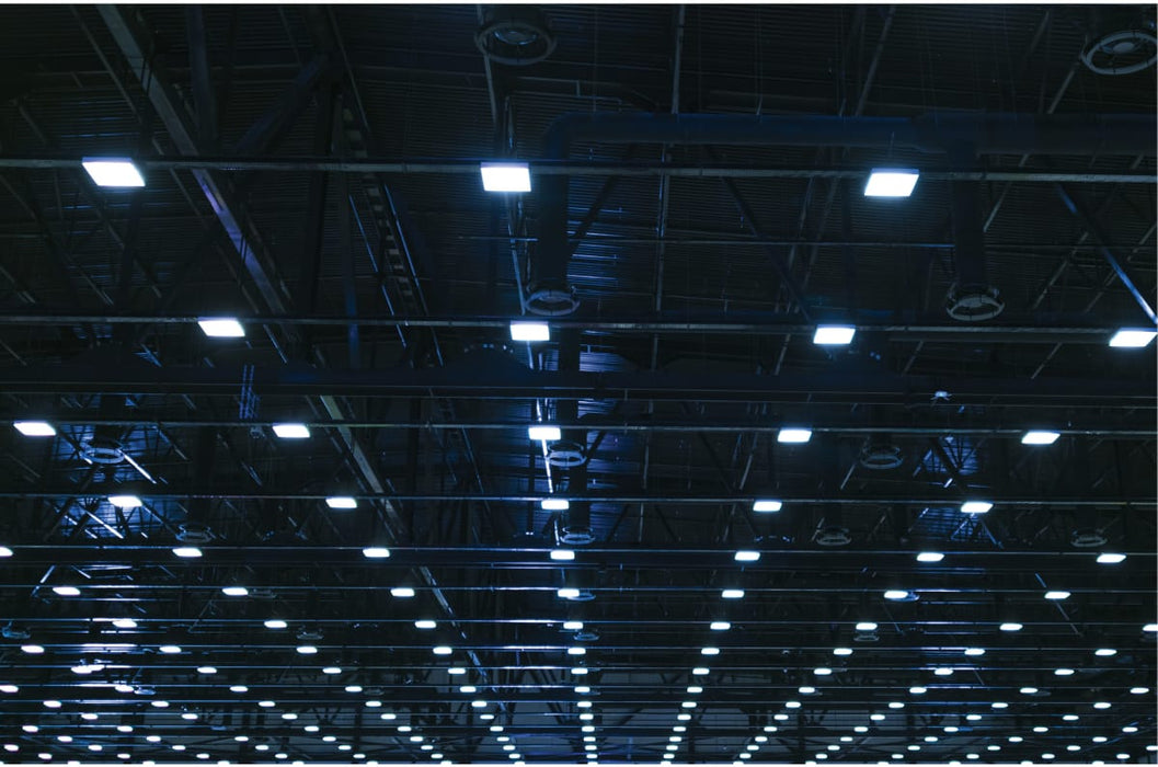 Linear Hi-Bay Nuvo 65-506 LED 2 ft. Linear Hi-Bay - 165W - 5000K - 100-277V - White Finish Nuvo