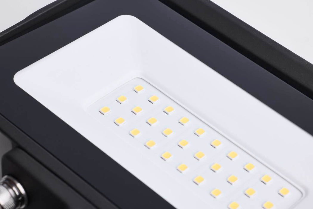 Flood Light Satco 65-726 15 Watt LED DOB Tempered Glass Flood Light - 5000K CCT - Bronze Finish Satco