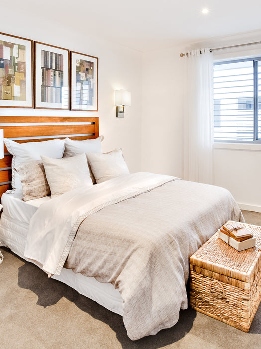 Wall Sconce Z-Lite 815-1S-BN Brushed Nickel Saxon 1 Light Wall Sconce Z-Lite