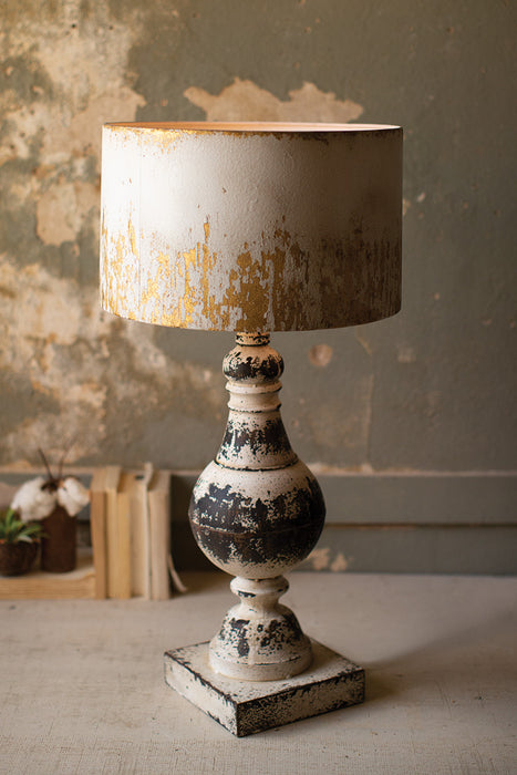 Kalalou CCG1551 Distressed Metal Farmhouse Table Lamp with Matching Shade