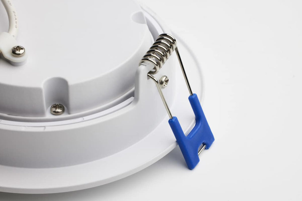Downlight Satco S11878 11 Watt - 4" - Directional Low-Profile Downlight - CCT Selectable - 120 Volt - White Finish Satco