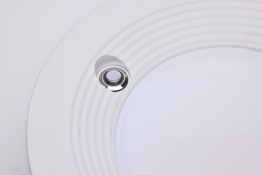 Commercial Downlight Retrofit Nuvo S21605 20.5W Field Selectable LED 6-Inch Commercial Downlight - Dual Dimming - Integrated Emergency Driver - Round - 120-347 Volt Nuvo