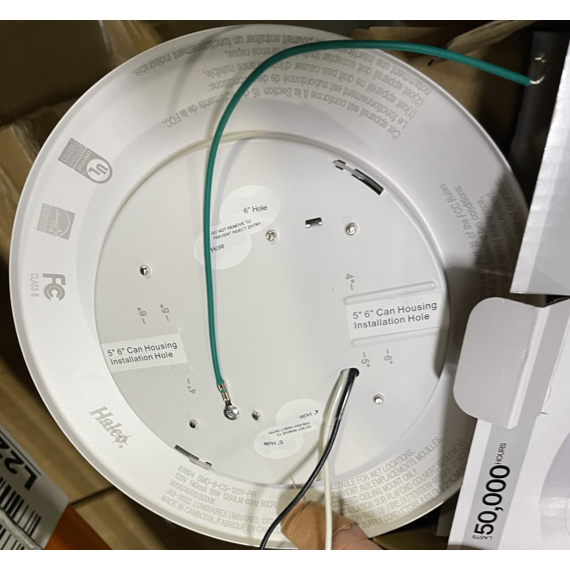Halco - SMD-4-CS-120V-PIR - Surface Downlight 4in 10W 820L CCT Select 120V Triac Dim PIR product image